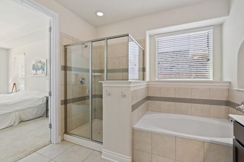 6629 Alleyton Dr, Austin TX 78725-2915 exterior