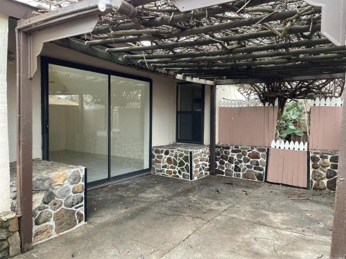 675 Simpson St, Santa Rosa CA  95401-5303 exterior