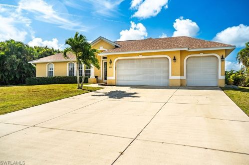 1820 22nd Ave, Cape Coral, FL 33909-4618