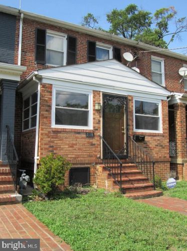 2116 T St, Washington, DC 20020-4674