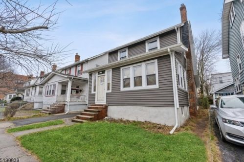 148 Freeman Ave, East Orange, NJ 07018-2704