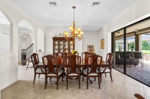5811 Blue Bonnet Ct, Fort Pierce FL  34986-4186 exterior