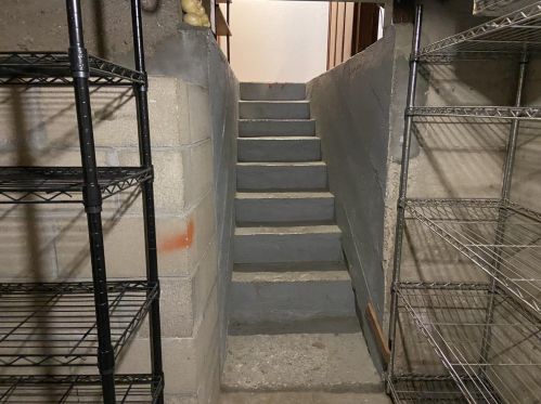 433 1 Ave, Valley Home CA 95361-3053 exterior