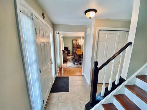 1624 Princess Ln, Pittsburgh, PA 15236-3638