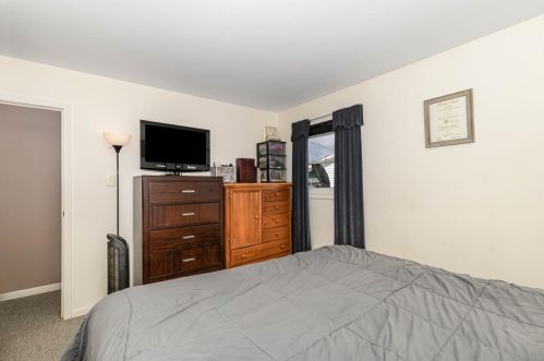 104 Whippoorwill Dr, New Haven OH  45030-1437 exterior