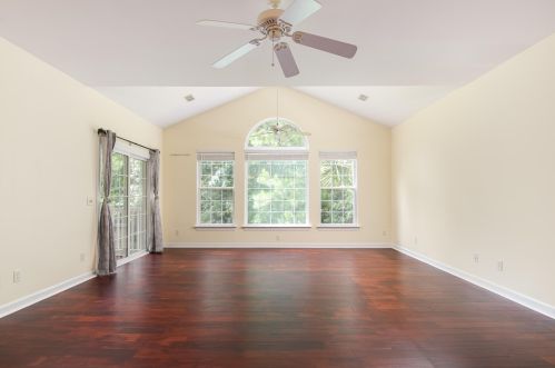 1437 Belcourt Ln, Mount Pleasant, SC 29466-8103