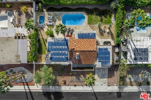 1055 Louise Dr, Palm Springs CA  92262-3241 exterior