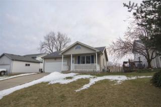 1941 Pond St, Madison, WI 53704-8111