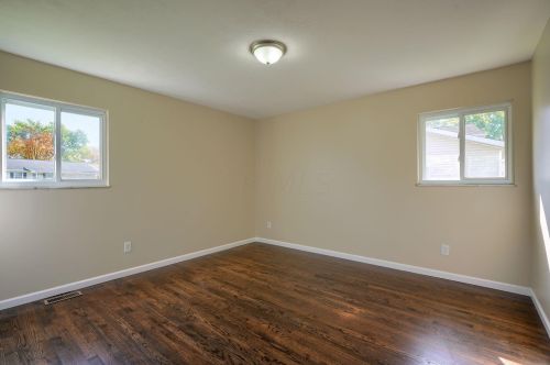 815 Lakeview Dr, Marysville OH  43040-1238 exterior