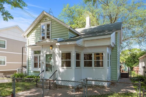 375 Erie St, Saint Paul, MN 55102-3605