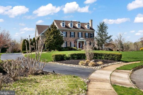 17 Nicole Ct, Auburn NJ 08085-3448 exterior