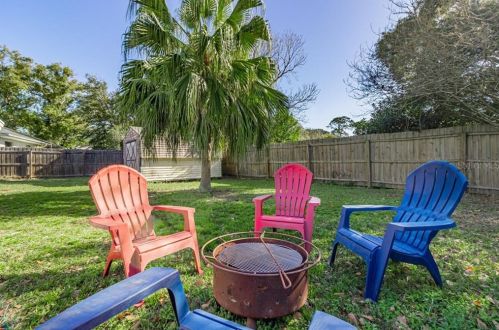 19 Cedar Dr, Davenport FL 33837-9784 exterior