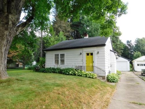 4 Jackson Run Rd, Warren, PA 16365-4649