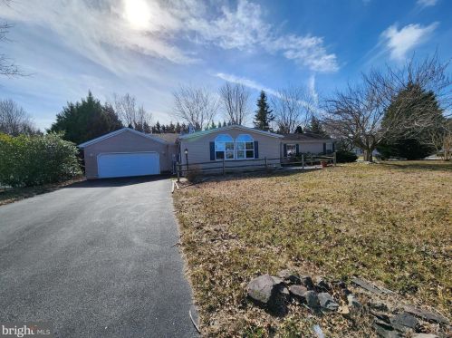 66 Saddlebrook Dr, Camden-Wy, DE 19934-4402