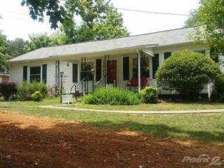 138 Elm St, Surgoinsville, TN 37873-3129