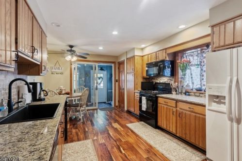 320 Walnut St, Roselle Park NJ  07204-2012 exterior