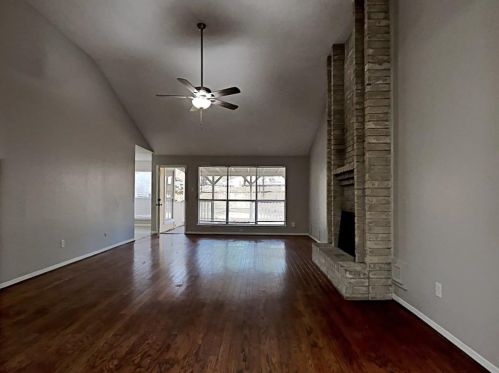 3703 Village Grove Dr, Humble, TX 77396-4051