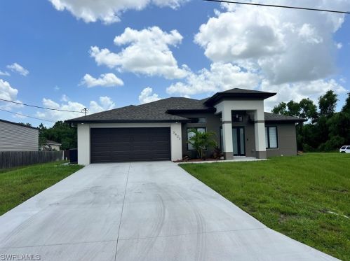 722 Aletha Ave, Lehigh Acres, FL 33974-0517