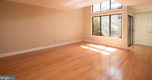 501 Sayre Dr, Princeton NJ  08540-5855 exterior