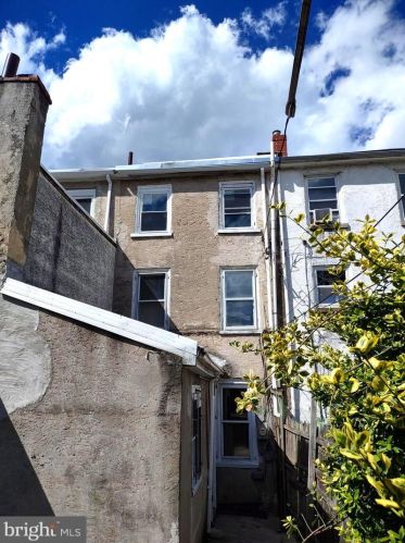 630 Cherry St, Norristown PA 19401-3802 exterior