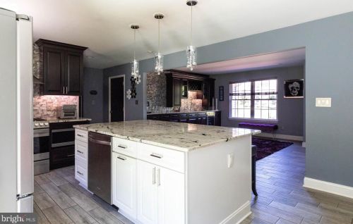 20 Kings Ct, Swedesboro NJ  08085-5033 exterior