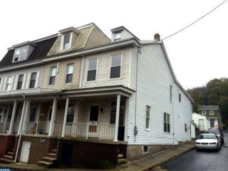 1138 Pine St, Ashland, PA 17921-1825