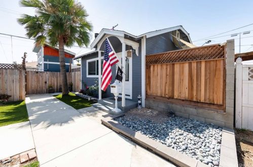 1346 Cherry Ave, Long Beach, CA 90813-2597