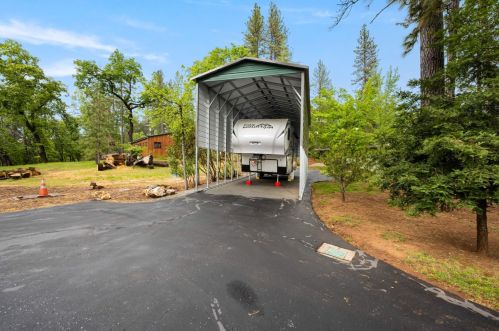 5120 Mckeon Ponderosa Way, Michigan Bluff CA  95631-9700 exterior