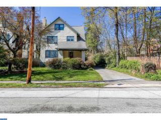 19 Woodside Ave, Penn Valley, PA 19072-2425