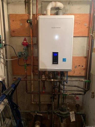 877 Freeman St, Bronx NY  10459-1509 exterior