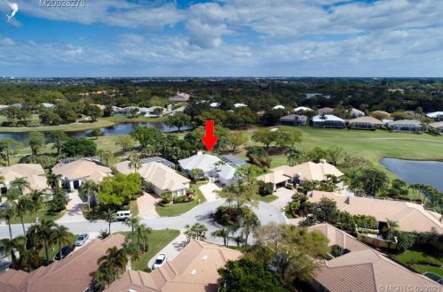2533 Manor Hill Dr, Palm City, FL 34990-5715