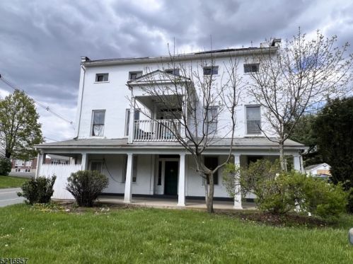 46 Titman Rd, Belvidere, NJ 07823-2647