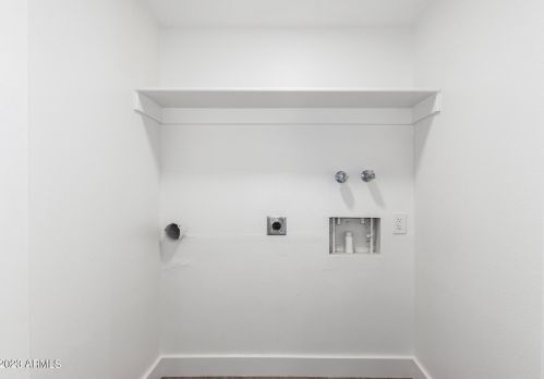 4587 17 Ave, Phoenix AZ 85086-6309 exterior