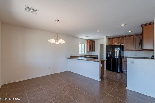 60308 Verde Vista Ct, Tucson, AZ 85739-5904