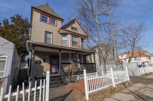 214 Beechwood Ave, Bridgeport, CT 06604-2416