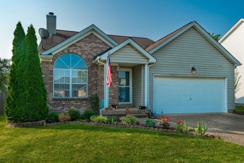 10622 Bayport Rd, Louisville, KY 40299-5815