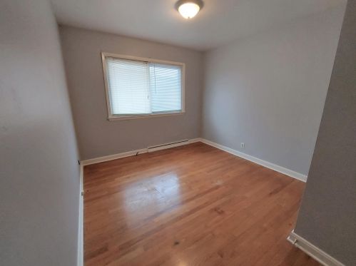 6027 Lake Dr, Cudahy WI  53110-3126 exterior