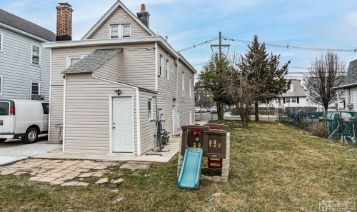 515 Sayre Ave, Perth Amboy NJ  08861-3681 exterior