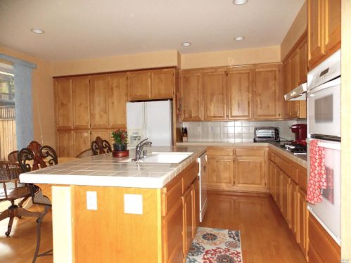 1409 Birdie Dr, Windsor CA  95492-8717 exterior