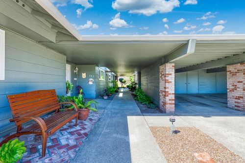 343 Valley Oaks Dr, Santa Rosa, CA 95409-6326