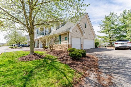1311 Eagle Pointe Dr, Canonsburg, PA 15317-7530