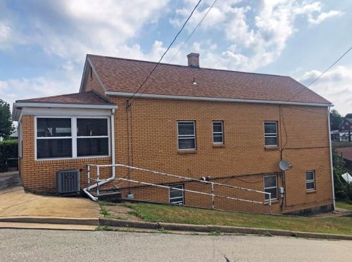 645 Wylie Ave, Jeannette, PA 15644-2460