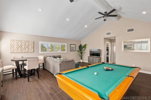 11430 Westonhill Dr, San Diego CA 92126-1461 exterior