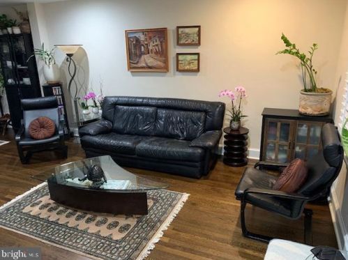 2314 Huidekoper Pl, Washington DC  20007-1824 exterior