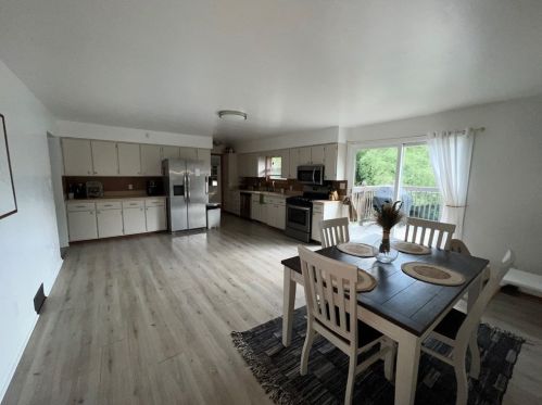 808 Fairmont Ave, New Castle PA  16105-2374 exterior