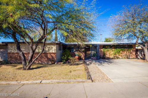 7206 Eli Dr, Tucson, AZ 85710-4911