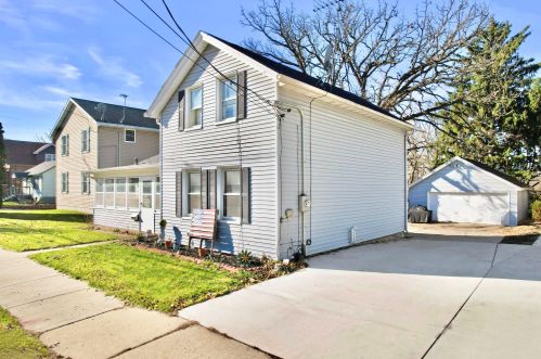 1004 4th St, Watertown, WI 53098-2917