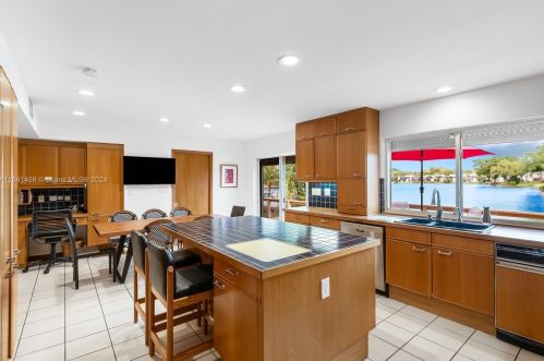 3071 35 St, Hollywood FL 33021-2627 exterior