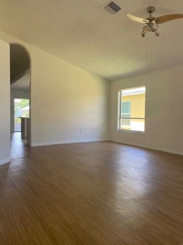 4975 Erin Ln, Melbourne, FL 32940-7157