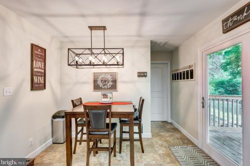 1030 Littlestown Rd, Littlestown PA 17340-9442 exterior